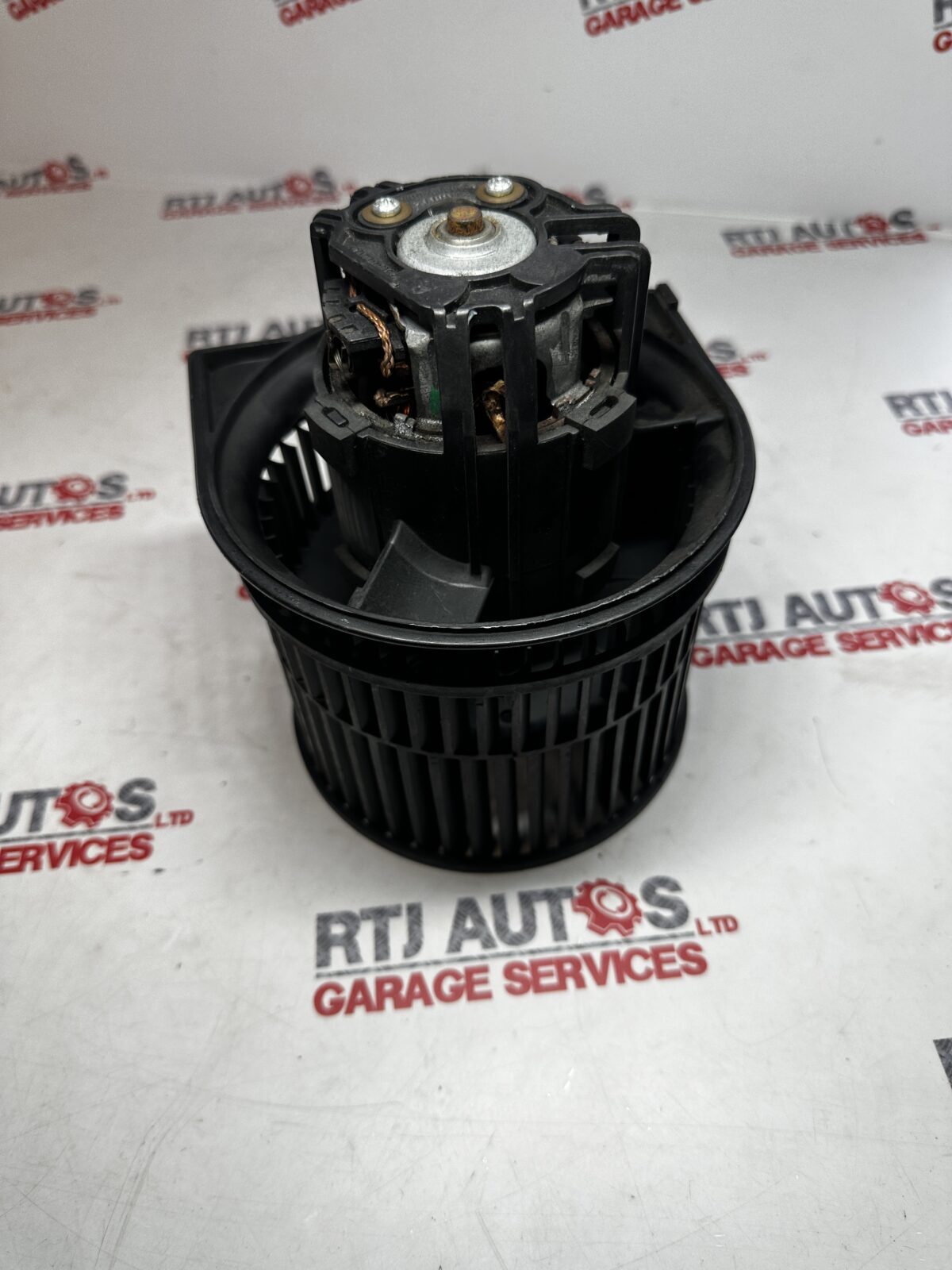 SAAB 95 9-5 03-10 Heater Blower Motor Unit 03-10 5049085