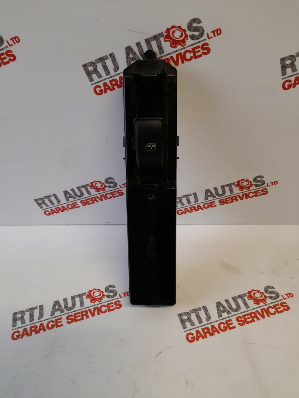 Saab 93 9-3 4D 5D Offside Rear Window Switch Pack w/Finger Protection 12805700