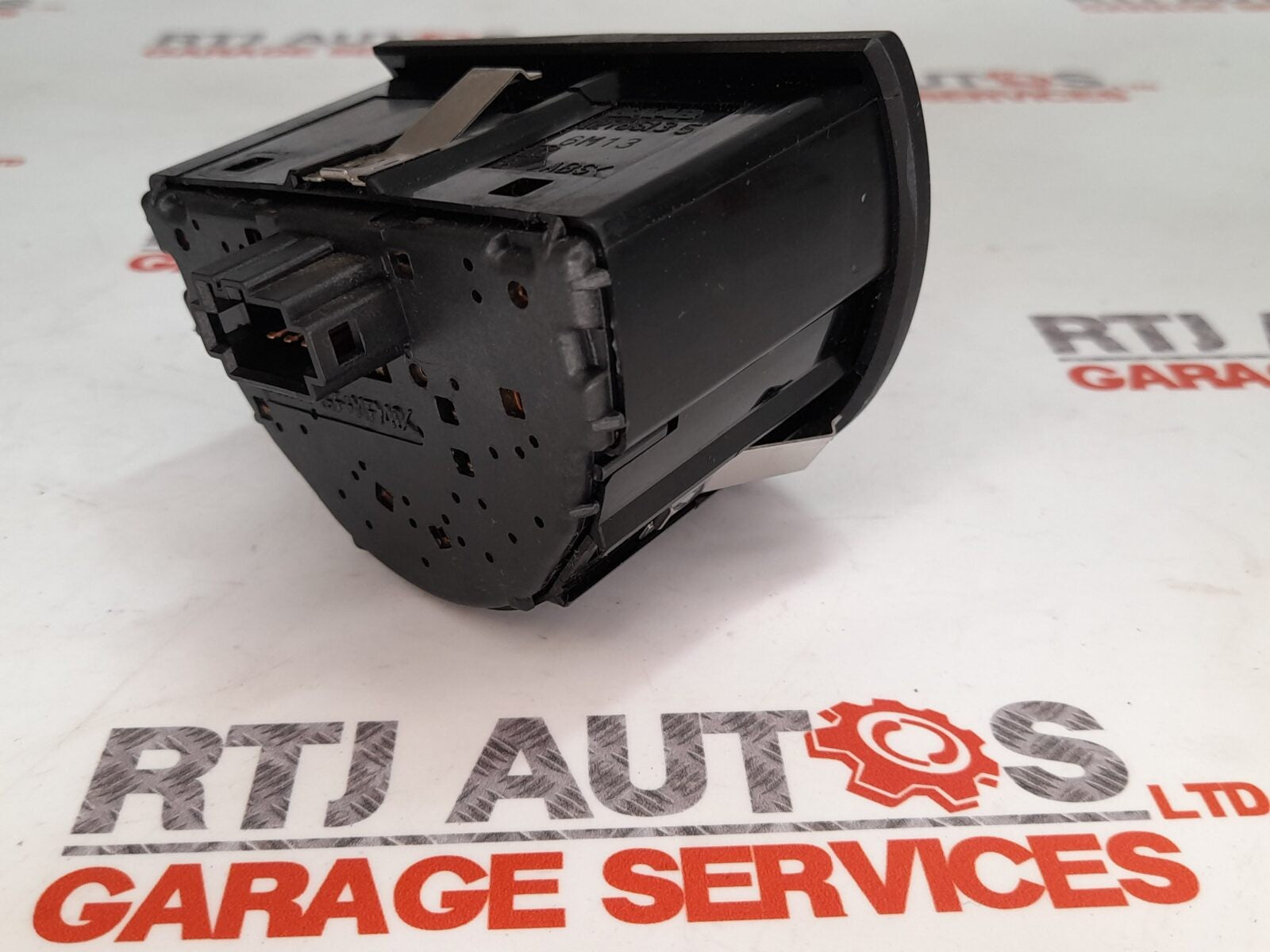 SAAB 93 9-3 (03-07) 4D 5D CV Headlight Switch Front Fog Light 12786135