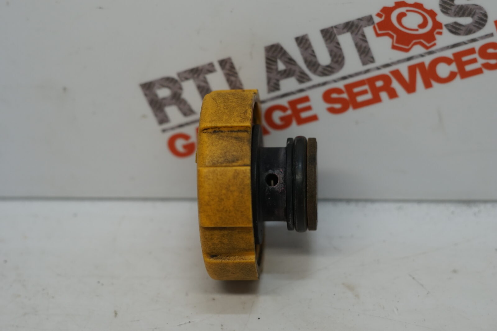 SAAB 9-3 Coolant Expanison Tank Cap 9202799 32021931 03-12