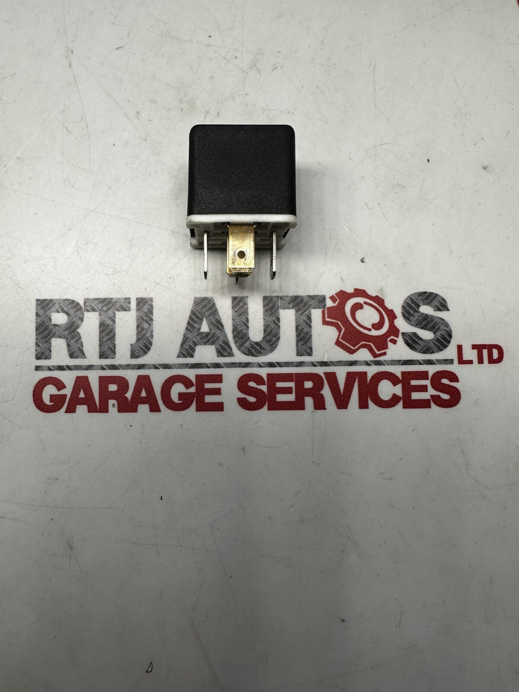 Saab 9000 (88-93) 900 (86-94) Light Relay 9556390