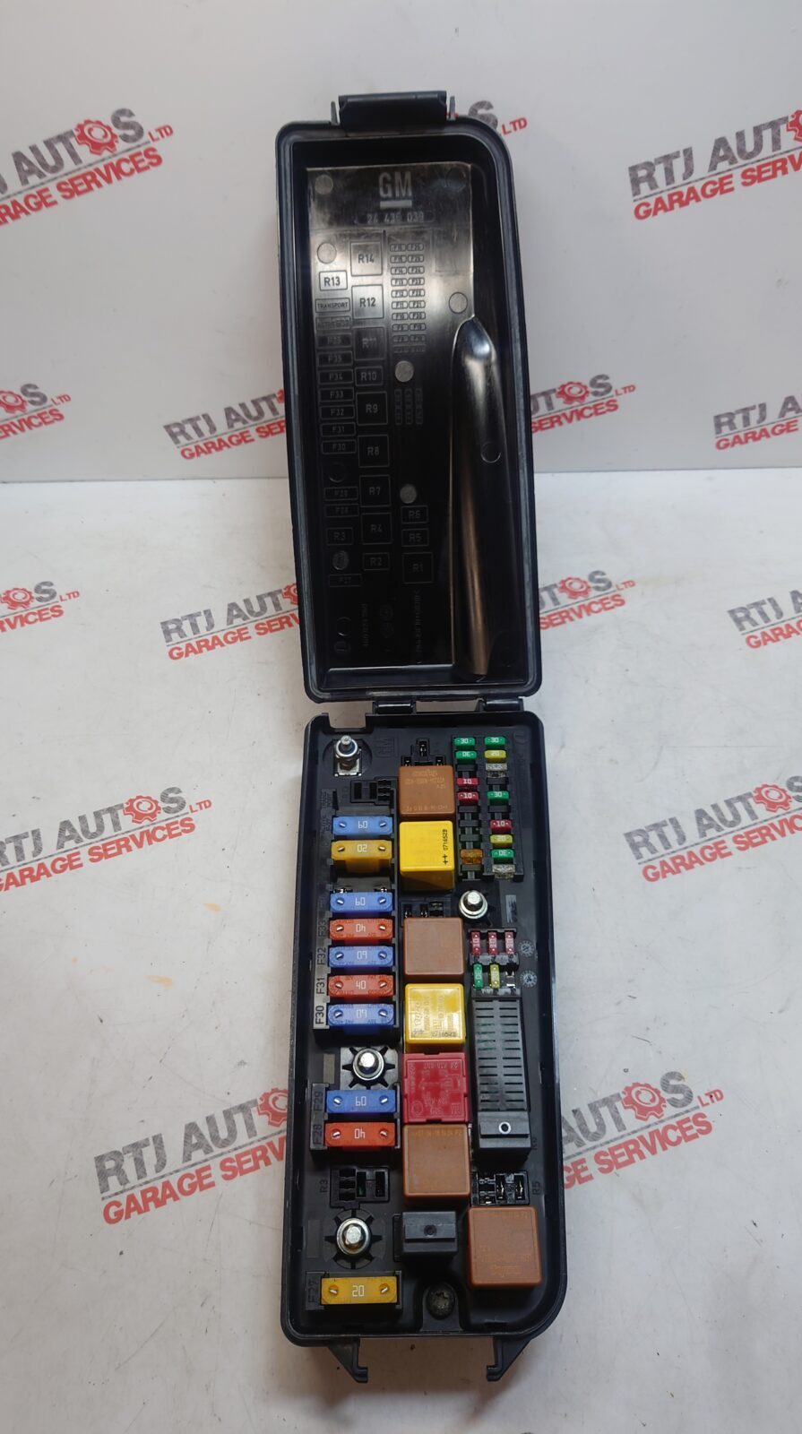 Saab 93 9-3 03-11 Mk2 Engine Bay Fuse Box 12767115