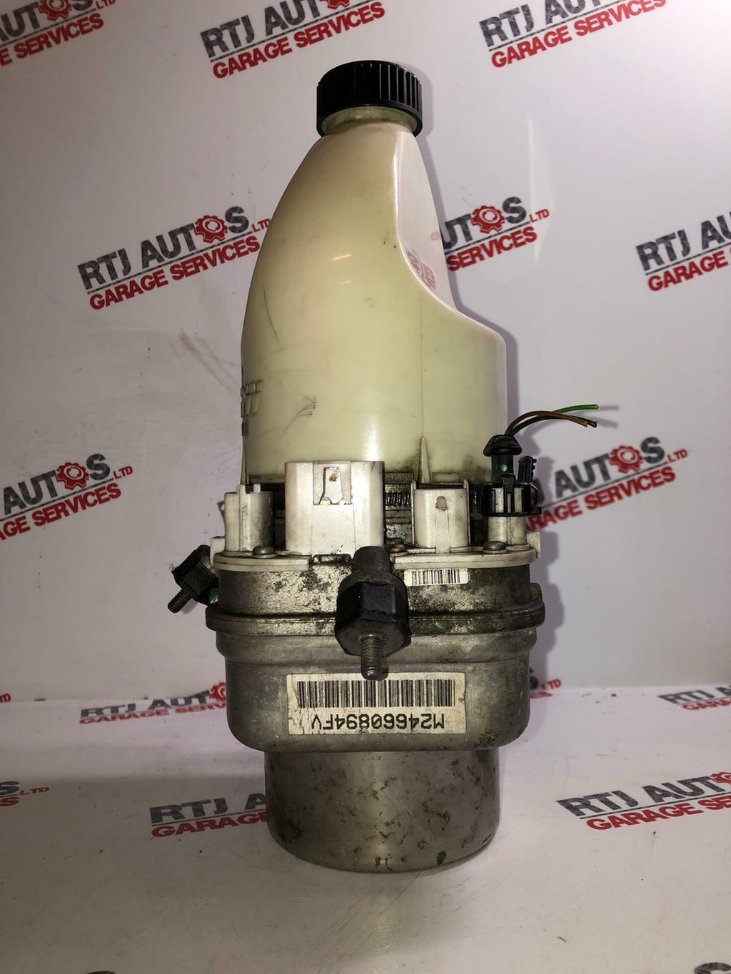 Saab 9-3 93 1.9tid Diesel Power Steering Pump & Reservoir 2005-2011 93183575