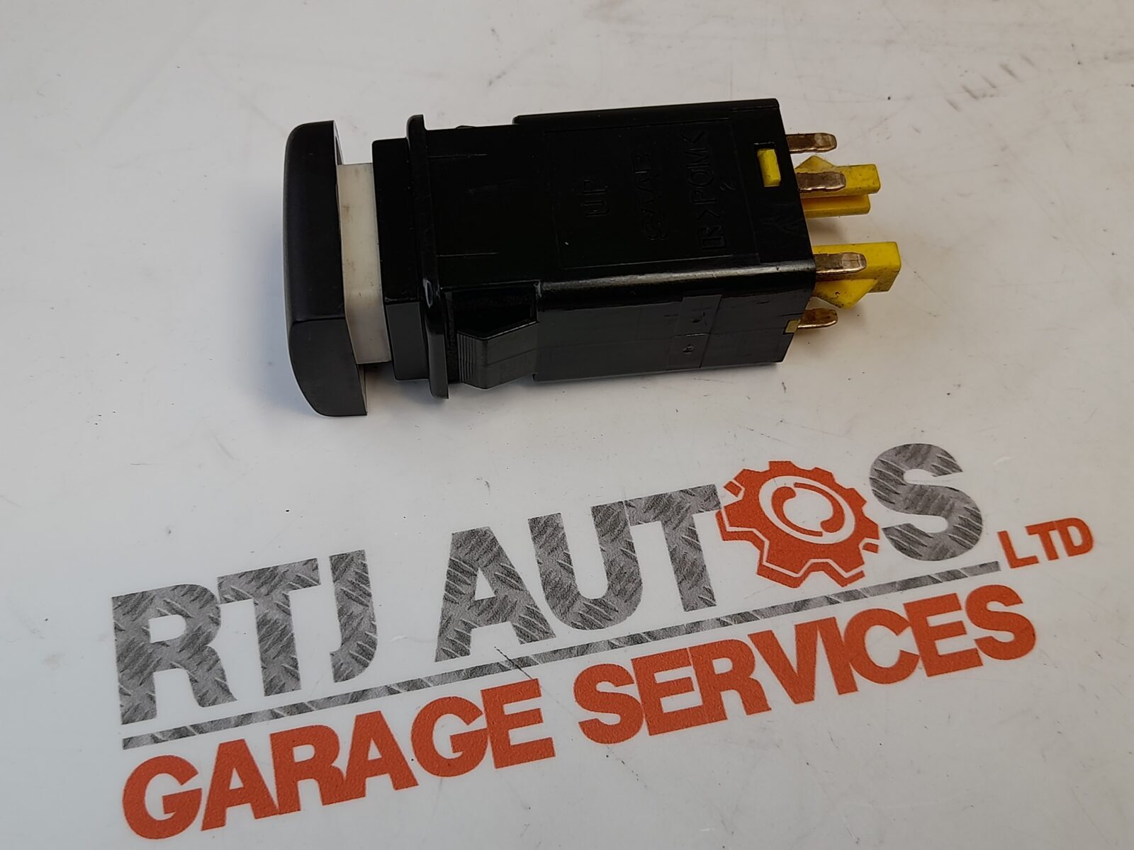 Saab 900 (1994-1998) 9-3 (1998-2003) Heated Seat Switch 4409249