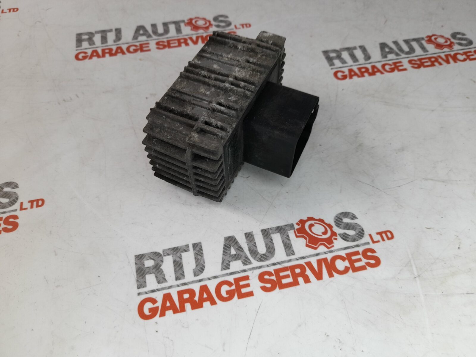 Saab 9-3 Glow Plug Relay Unit 98-05 55354141 Z19DT Z19DTH D223