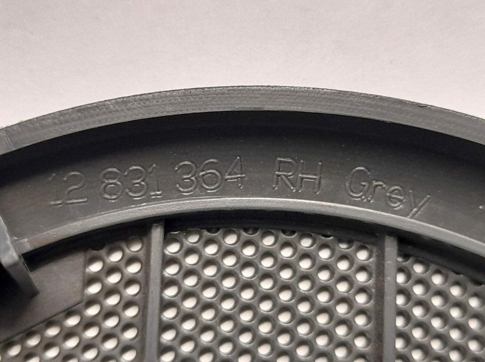 Saab 93 9-3 CV 2004-2007 RH Loudspeaker Grille Grey 12831364