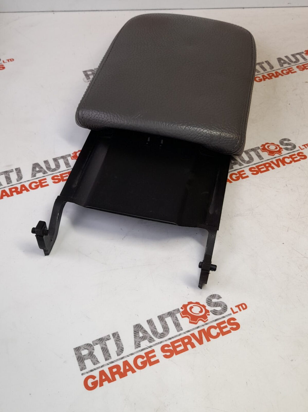 Saab 9-5 2004-2005 Adjustable Centre Console Arm Rest Grey K22 5553110
