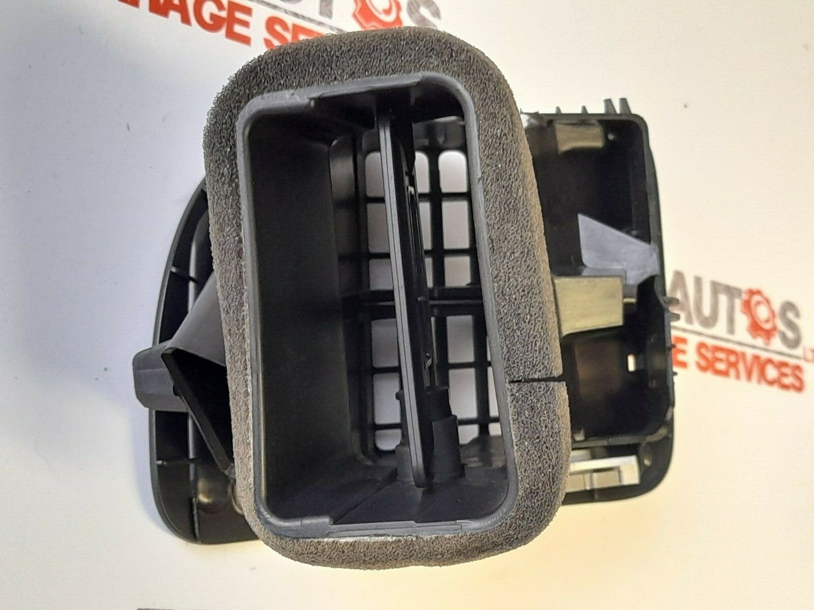 SAAB 9-3 93 2004-2012 N/S LEFT PASSENGER SIDE DASH HEATER AIR VENT 12804038