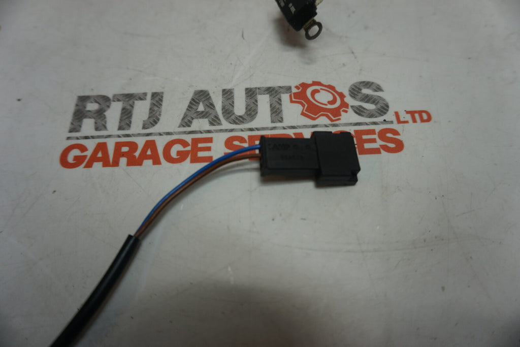 Saab 9-3 93 OG Convertible 98-02 Cabriolet Roof Microswitch 4927976 for Centr...