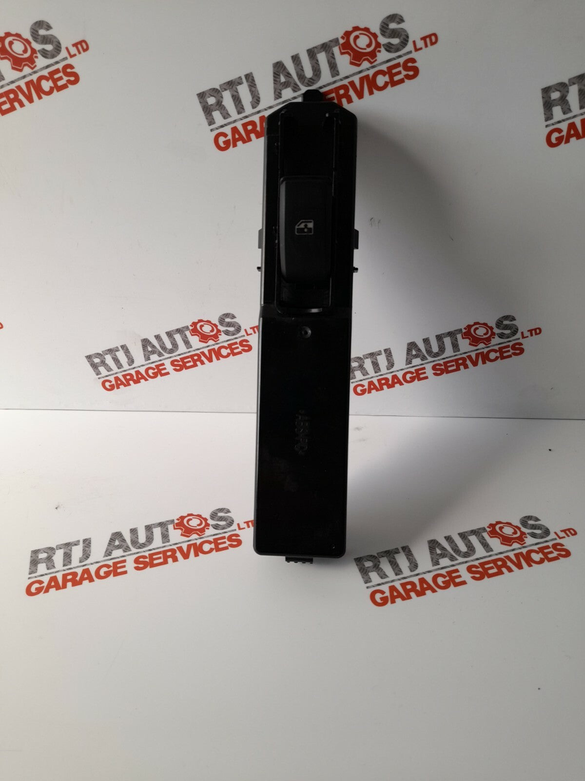 Saab 93 9-3 Nearside Rear Window Switch (No Anti Pinch) 12805695 (2005)