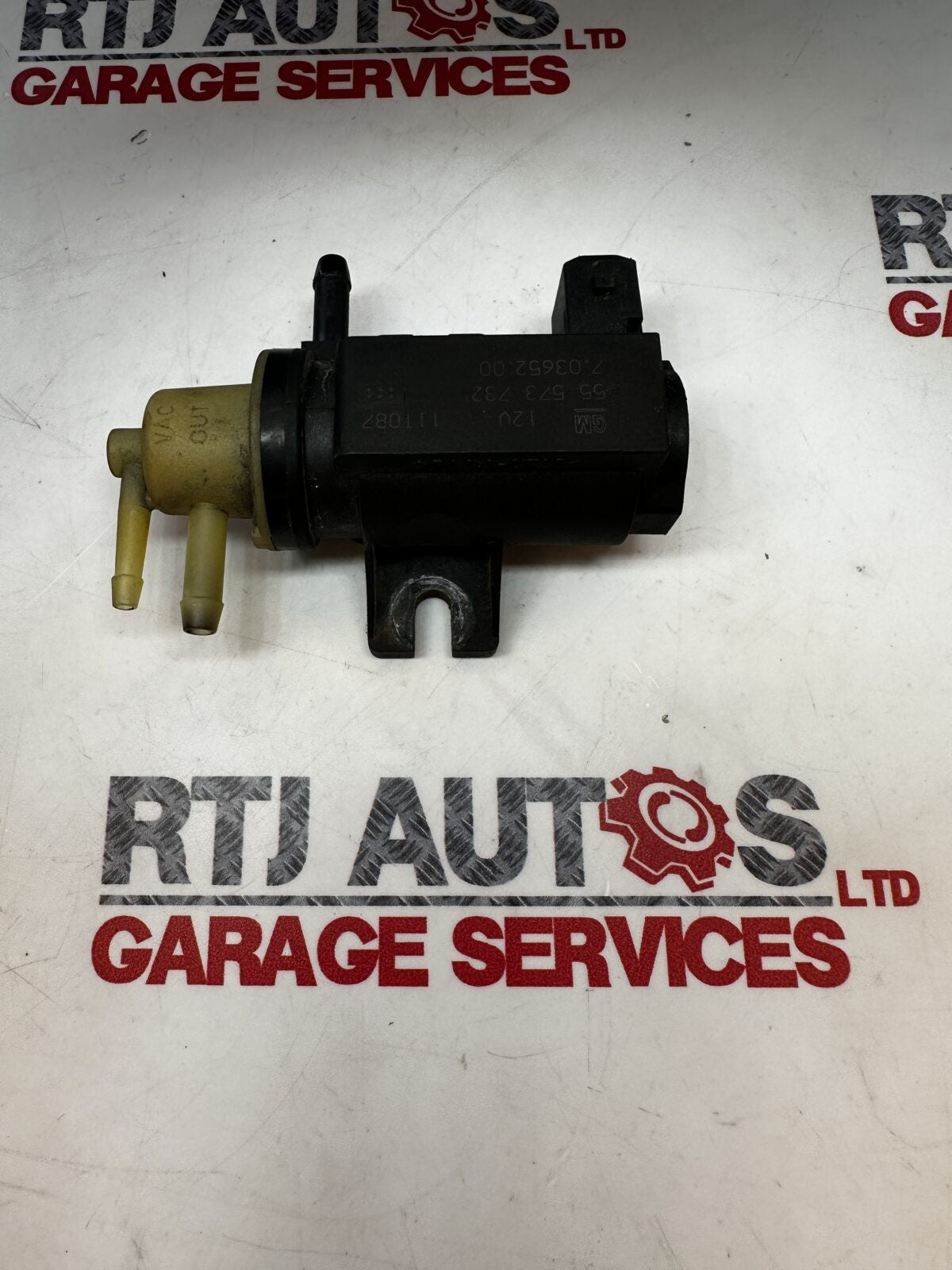 SAAB 9-3 TTid Z19DTR Boost Solenoid Vacuum Sensor 55573732 (X2) 2008-2012