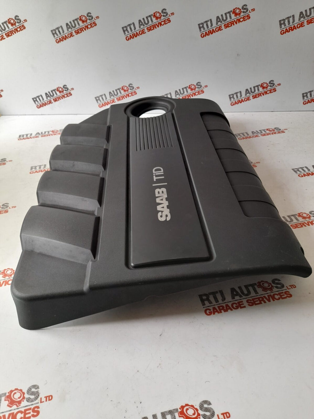 Saab 9-3 93 (05-10) 9-5 95 (06-10) Engine Cover 55556364 1.9 TID Z19DTH