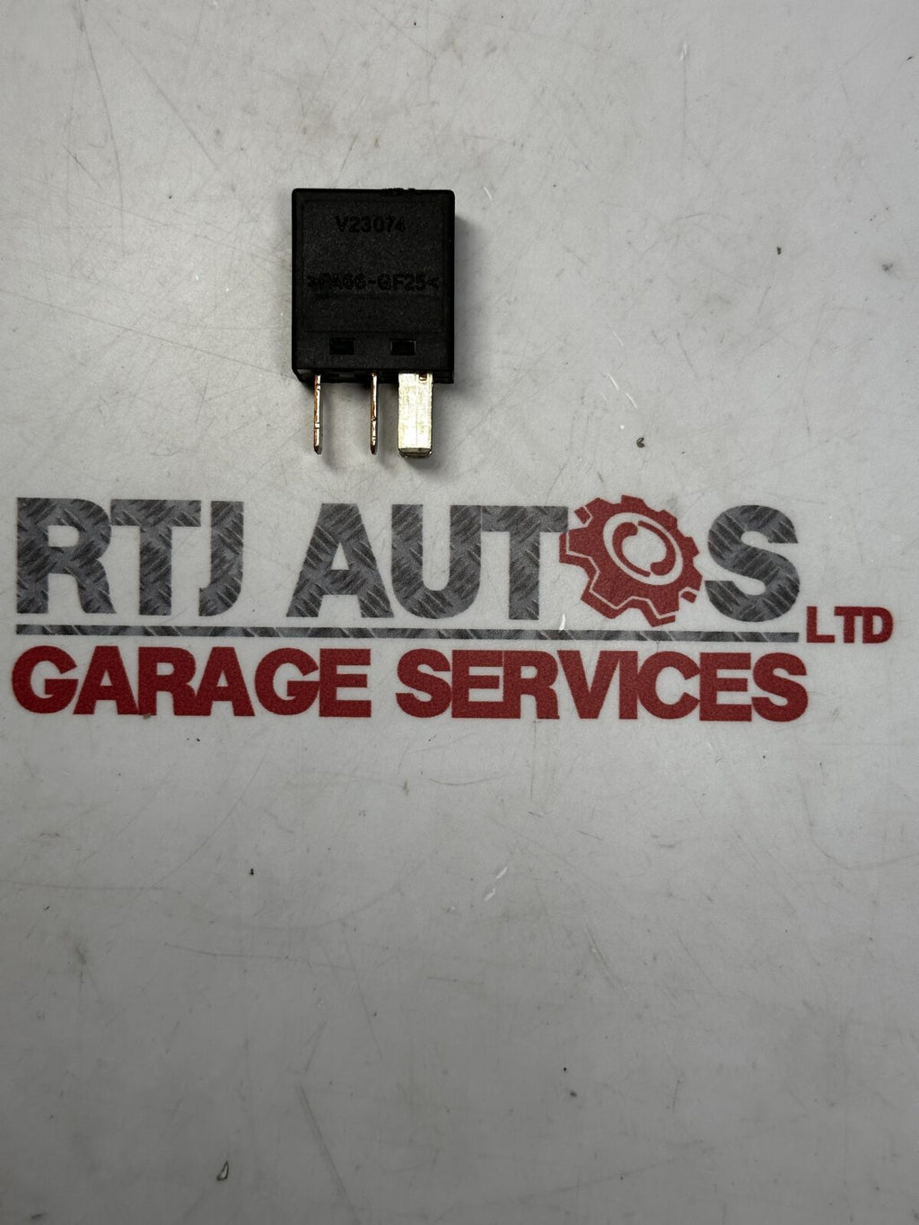 SAAB GM TYCO BLACK RELAY A1601 X59 12V 16A 90414477