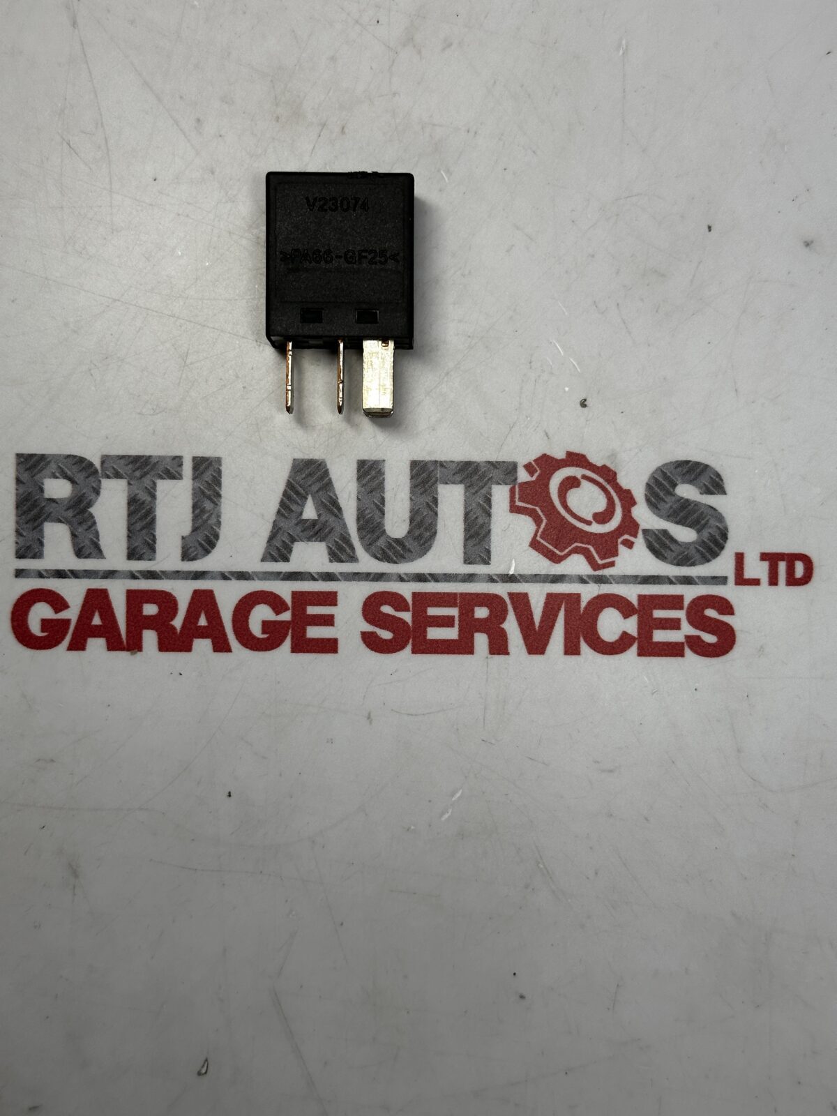 SAAB GM TYCO BLACK RELAY A1601 X59 12V 16A 90414477
