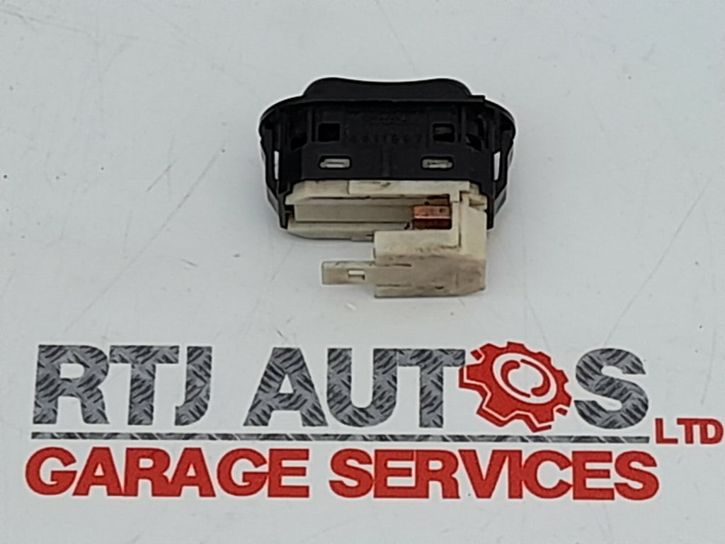 Saab 900 93 9-3 Interior Roof Light Switch 4411997