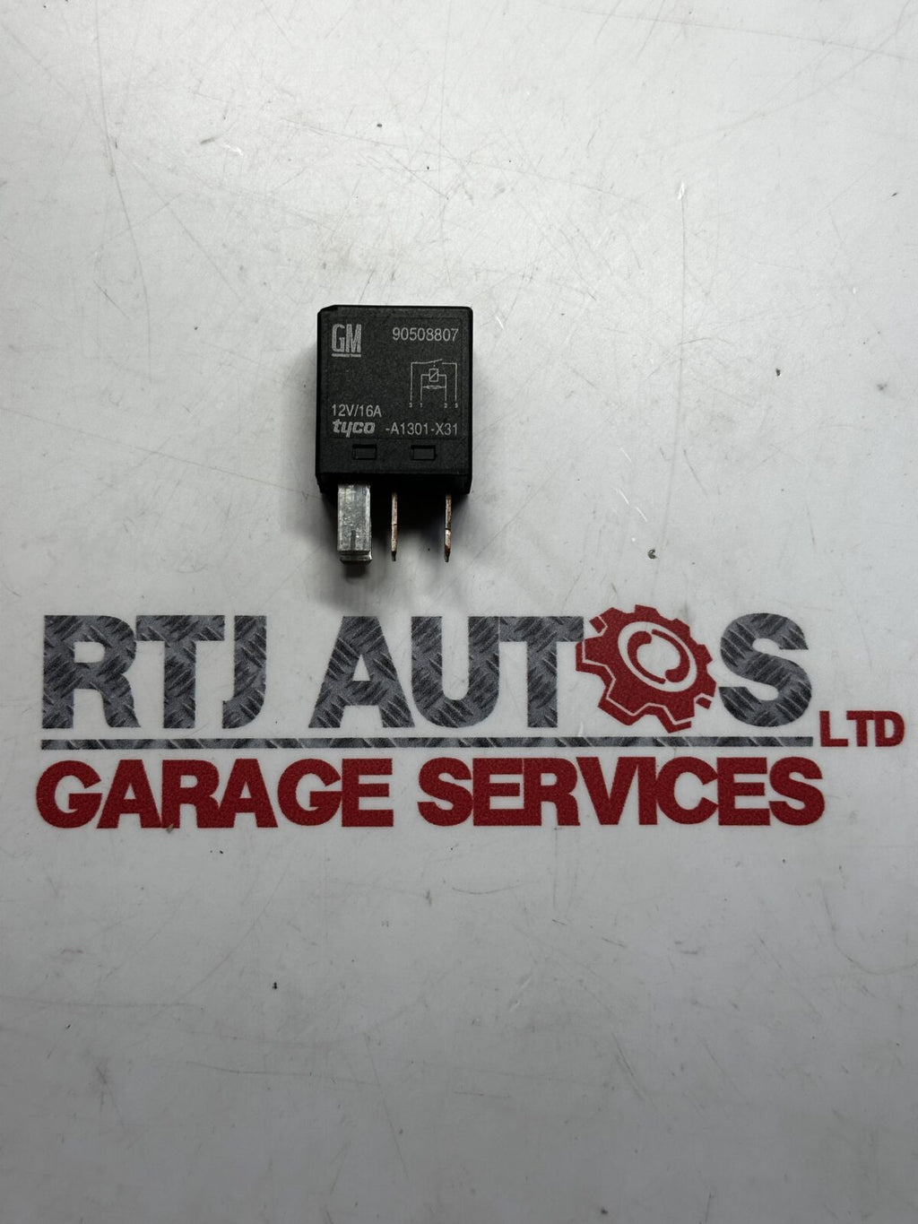 SAAB GM TYCO BLACK RELAY A1301 X31 12V 16A 90508807
