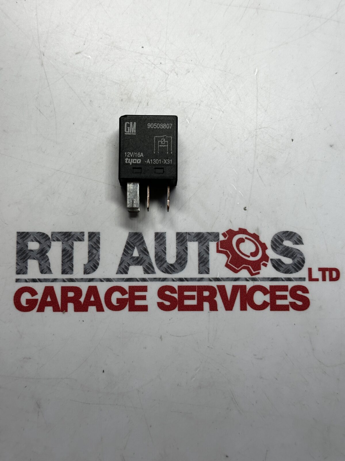 SAAB GM TYCO BLACK RELAY A1301 X31 12V 16A 90508807