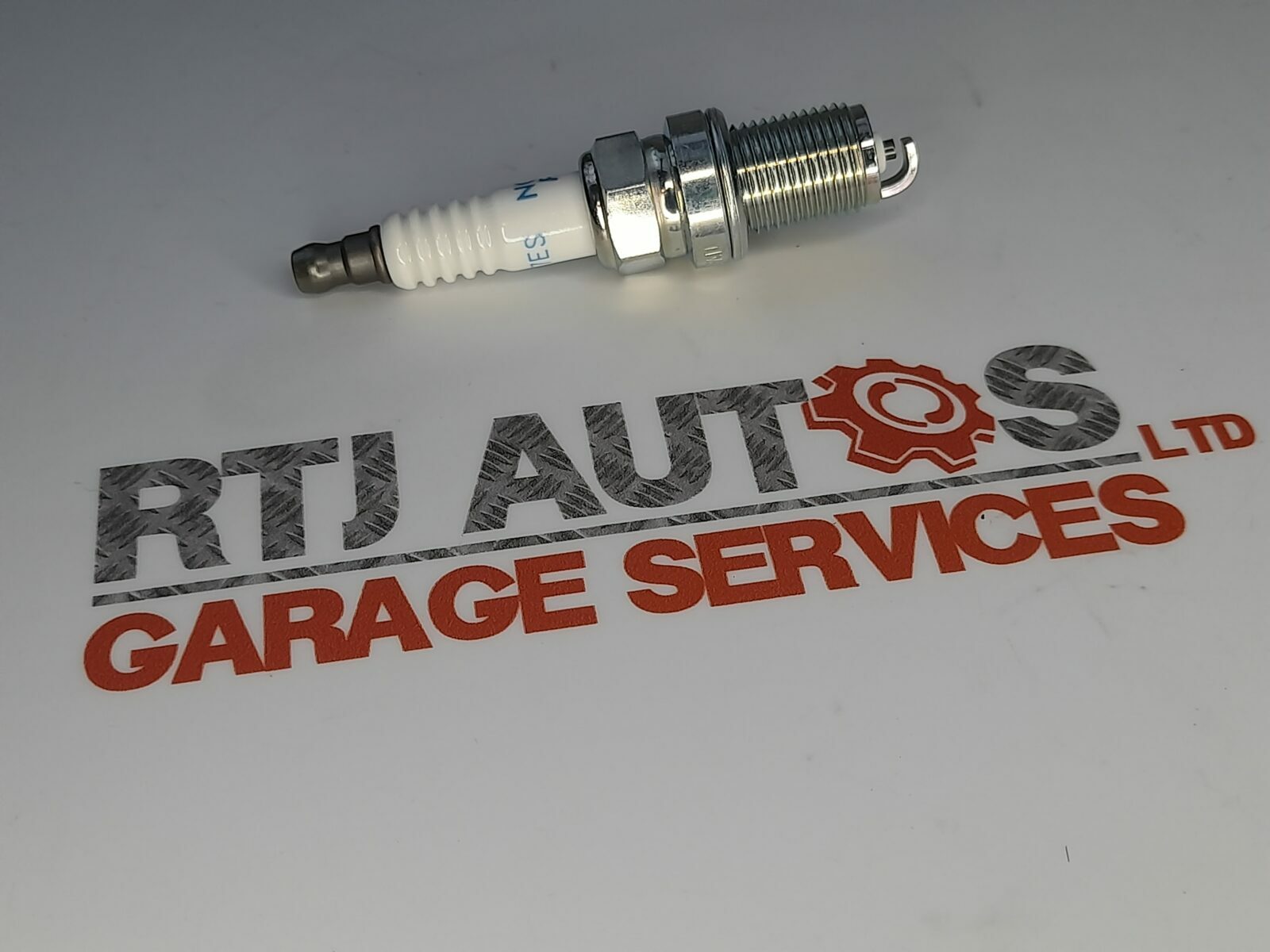 Genuine Saab 900 9000 9-3 9-5 Petrol Turbo Spark Plugs (x4) 32000330 9112541