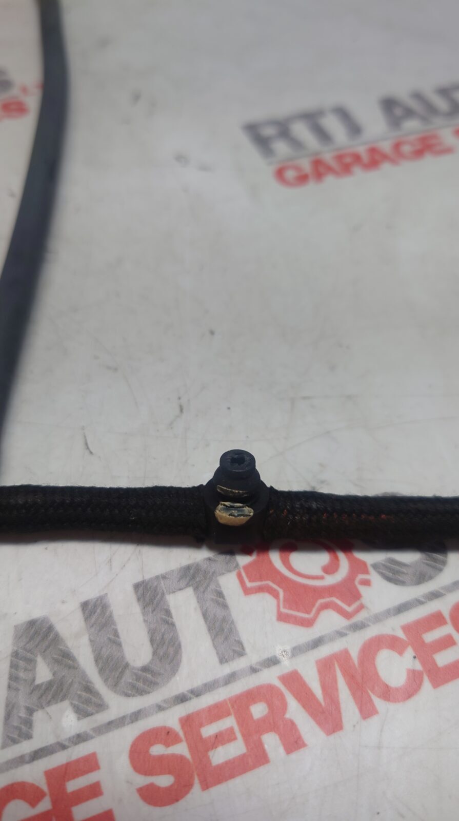 Saab 93 9-3 95 9-5 Fuel Return Line 55575334