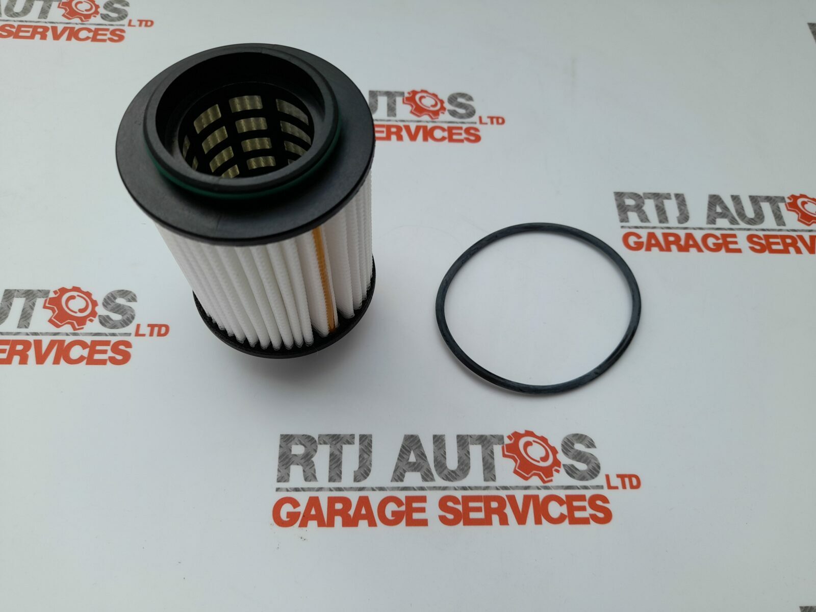 Genuine Saab 9-5 2010-2011 2.0TiD Oil Filter 55577033