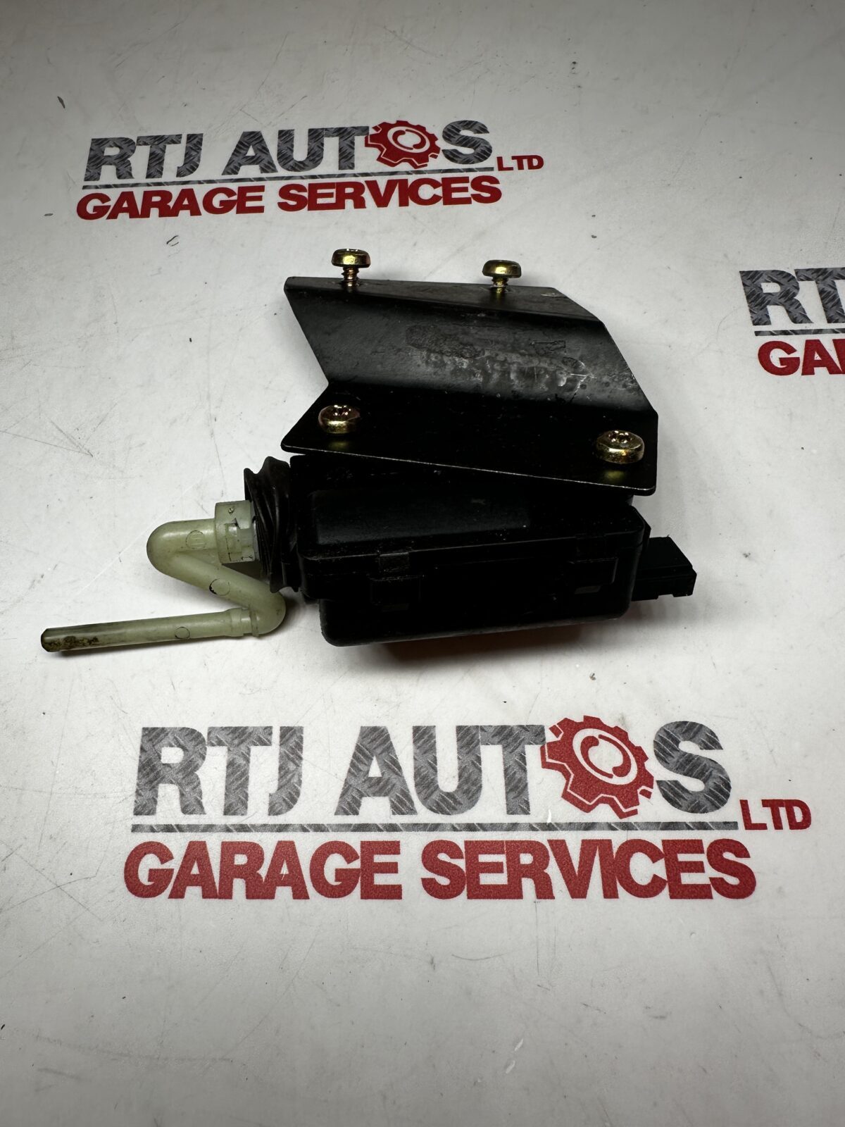 SAAB 9-3 93 (04-10) Convertible Petrol Tank Hatch Motor With Bracket 12831664