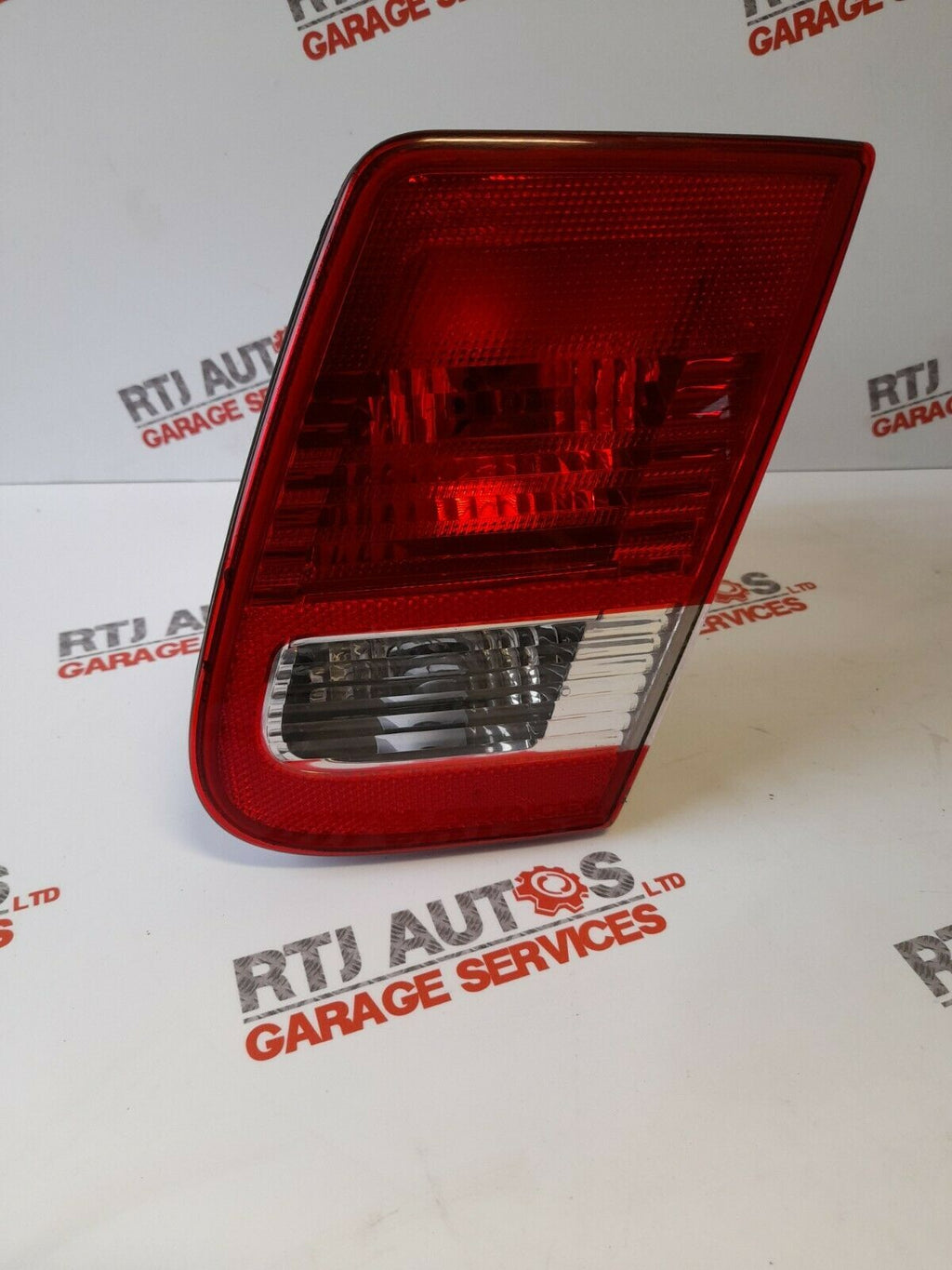 Saab 93 9-3 03-07 4D Tail Light Right Driver Offside 12785764