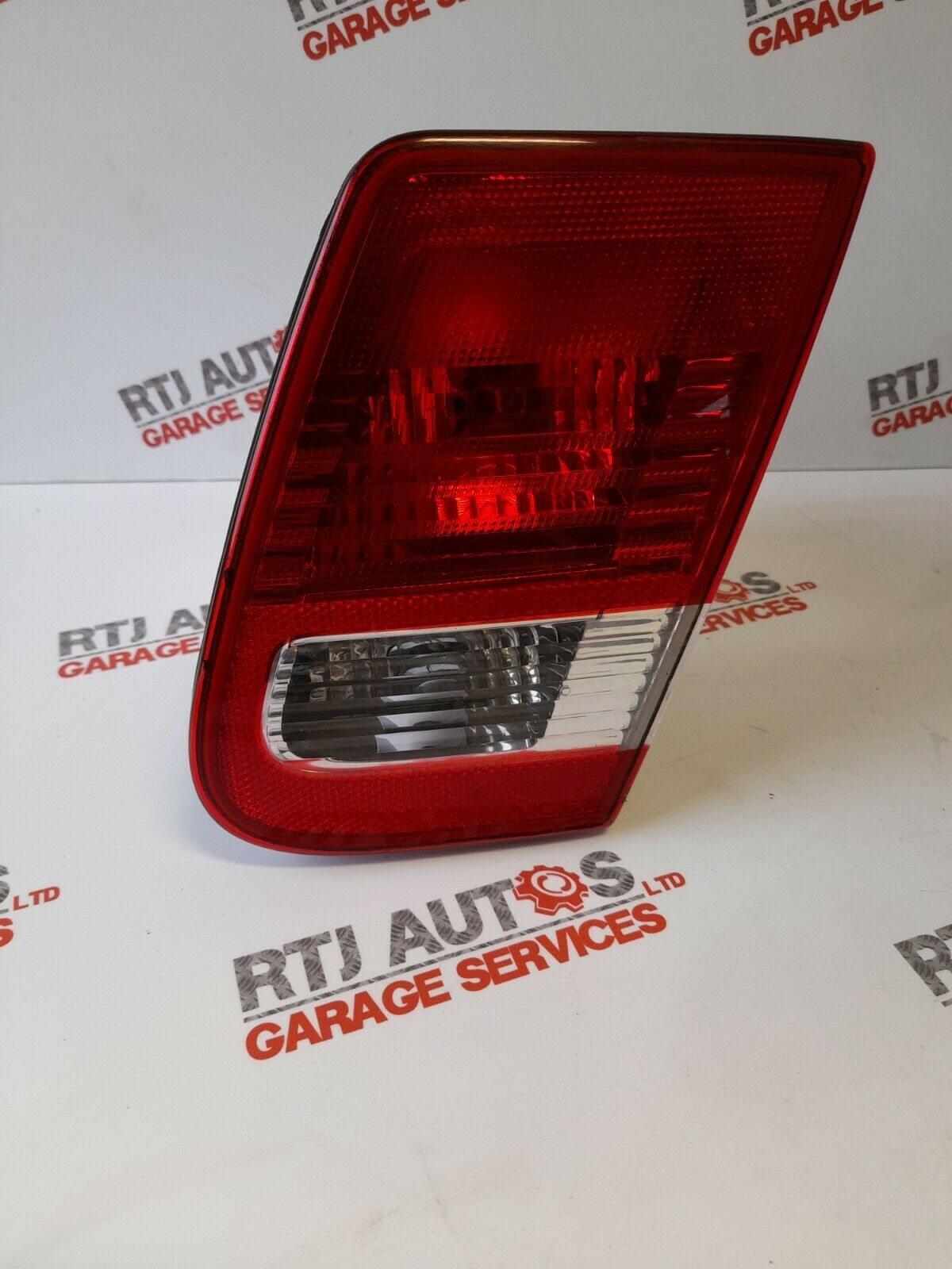 Saab 93 9-3 03-07 4D Tail Light Right Driver Offside 12785764