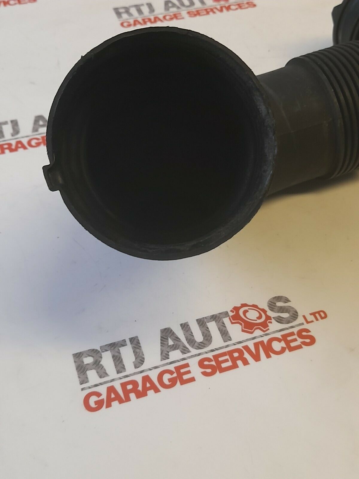 Saab 93 9-3 2004 to 2011 Air Cleaner Air Hose Pipe B207 12802029